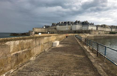 La maison d'à coté, gîte en bord de Rance - Foto 34