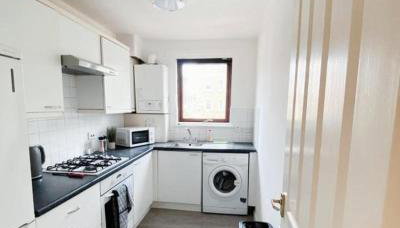 The Easter Suites - Photo 2