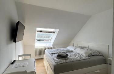 Kleine Wohnung mit Teeküche - Foto 1