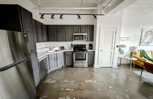 Sleepover Charming 1BD 1BA Wichita Lofts - Foto 25