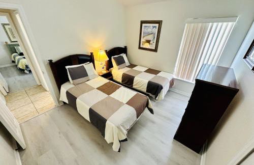 Spacious, Open Layout And Pool Relaxation! - Foto 28