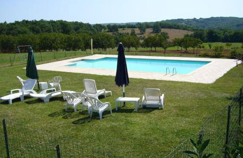 Spacious family home with countryside views - Photo 11