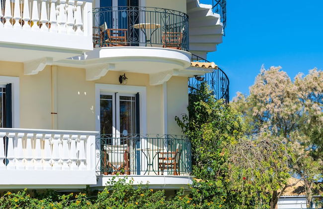 Ilios Hotel - Photo 24