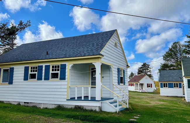 Green Gables Bungalow Court - Photo 35