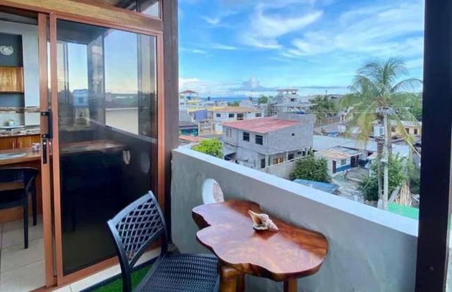 Del mar del Galapagos - Photo 19