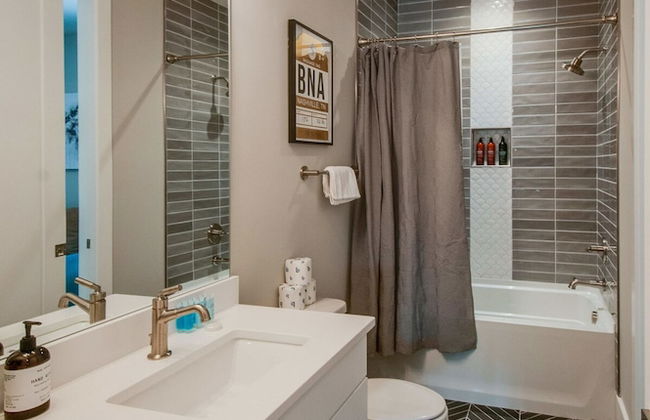 Large Group Lux 3mi Downtown - Rooftop City Views - Photo 31