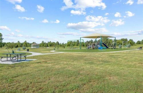 Just Like Home #6: Norman: It's Game Time (campus) - Foto 47