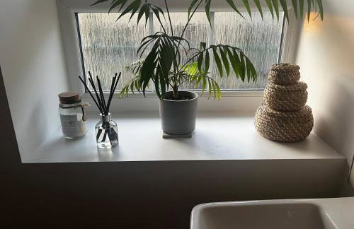 Two Bedroom Riverside Apartment in Rotherhithe Village - Foto 12