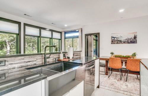 Luxury Modern Home on Golf Course with Game Room! - Foto 10