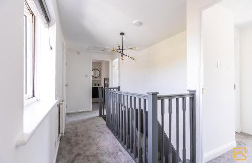 Cosy 5 bedroom house - Central By Valore Property Services - Photo 25