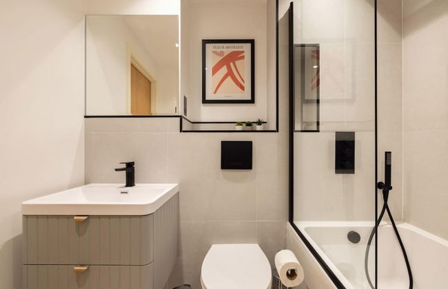 The Wembley Place - Stunning 1bdr Flat - Photo 16