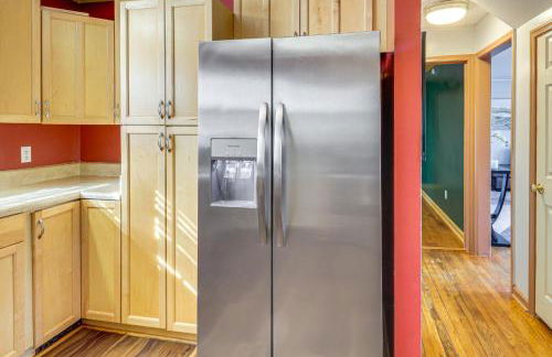 Near Beaches, Base and Bay! Hampton Home with Backyard - Foto 10