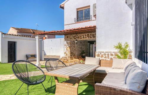 VILLA T to15 min from Puy du Fou Billiar, Movies, BBQ,Pool - Foto 63