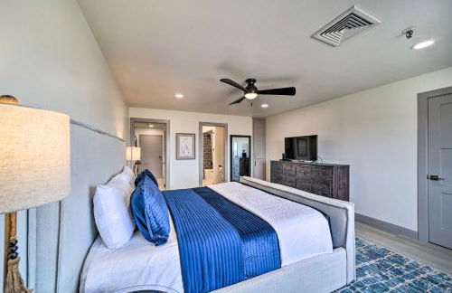 Balcony and Lake View Modern Condo in Monkey Island - Foto 14