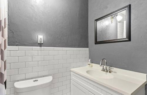 Cozy Townhome Near UF Campus - Foto 12