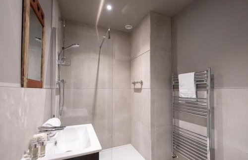 Cosy peaceful and modern ground floor apartment Pass the Keys - Foto 27