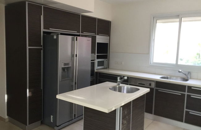 Villa with Garden near Beach - Foto 6