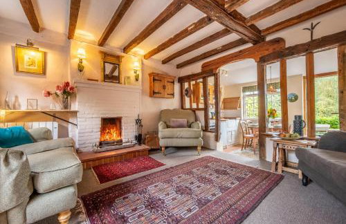 Brimming with Medieval charm - Weavers Cottage - Foto 1