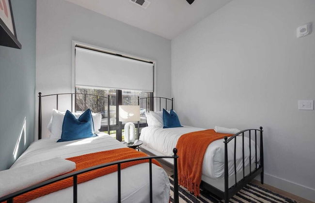 2 Modern Apartments in Heart of Midtown, Walkable Location Patio, Pool & Gym - Foto 33