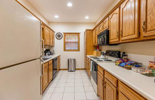 Condo with Stunning Mountain and 6th Green views near Harrahs Cherokee Bryson City - Foto 16