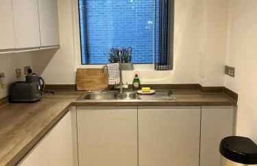 Spacious Central Manchester Apartment - Next To AO Arena & Picadilly Station - Local Attractions - Free Parking - Foto 4