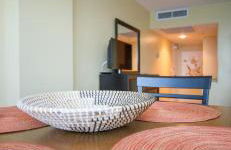 Castle beach studio,tennis court and swimming pool with beach access - Foto 25