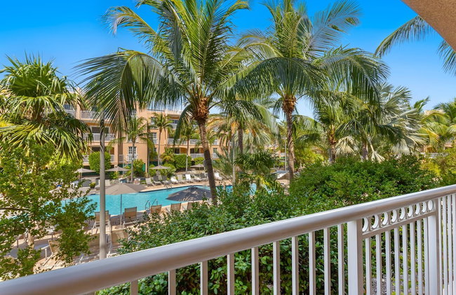 Resort View 1BR Suite With Direct Pool Access - Foto 1