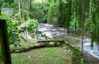 Bangalo a beira do rio em plena natureza - Foto 11
