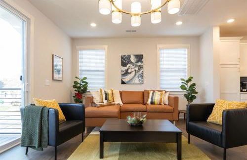 Birdsong Bungalow - Hot Tub, Game Room, Fire Pit - Foto 60