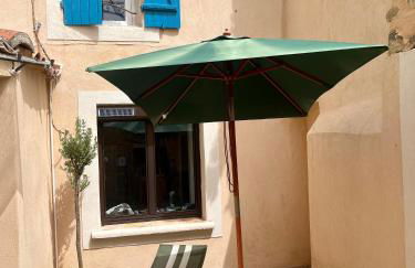 Charming & medieval village house completely renovated with great exterior and views - Foto 29