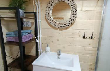 Domek nad stawem - Foto 11