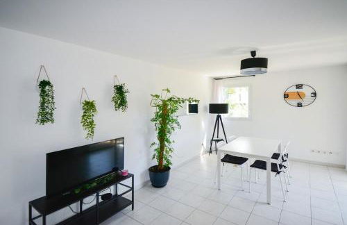 Le Préville avec terrasse et parking gratuit - Foto 11