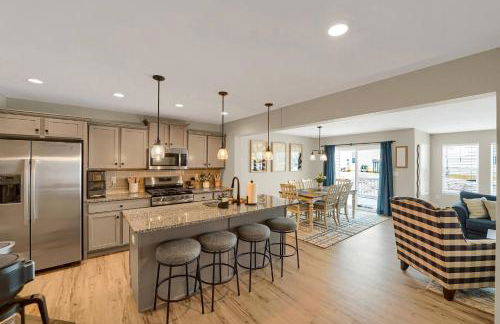 We Are "Atherton Street" ~ PSU ~ State College - Three-Bedroom House - Foto 1