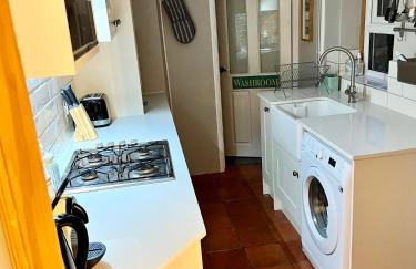 Pretty in Pink - delightful, cosy chichester house - Foto 6