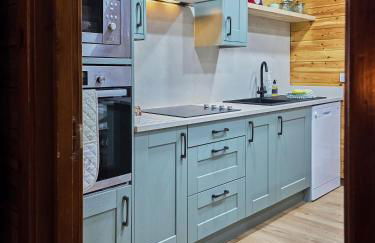 Luxury Wood Lodge with sauna, log burner & private woodland garden - Wnion Wood Lodge - Foto 27