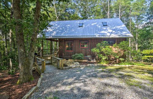 Romantic Asheville Area Cabin with Deck and Hot Tub! - Foto 34