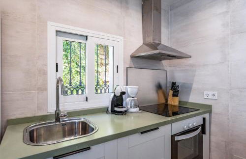 VB Villa Coto 7BR w Pool & Views - Photo 45