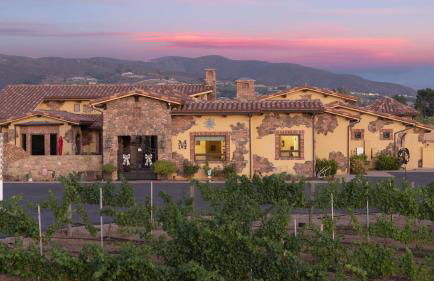 Soaking Tub Vineyard Views Wine Trail Access The Casita at Vines Estate by AvantStay - Foto 18