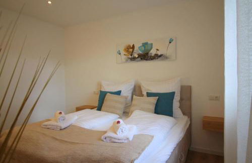 Großes Apartment mit Küche, Dusche, Badewanne, Balkon, Parkplatz vor dem Haus, ruhig gelegen, ADA4 - Foto 22