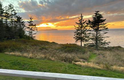 EcoBluff Retreat - Sunset & Water Views! - Foto 22