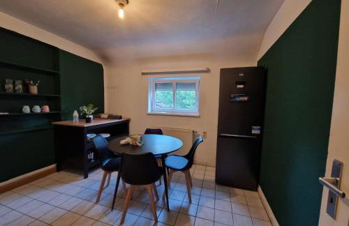 Schöne Wohnung mit 6 Einzelbetten, geeignet für Monteure - Foto 4