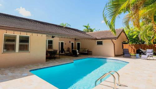 Poolside Miami Paradise with BBQ & Outdoor Lounge - Foto 1