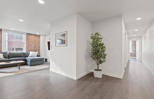 King Beds J and K on Main Luxury Apartment 406 - Foto 10