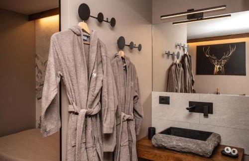 WHISPERING PINES LODGE Mountain view apartment with ski-in access - Foto 30