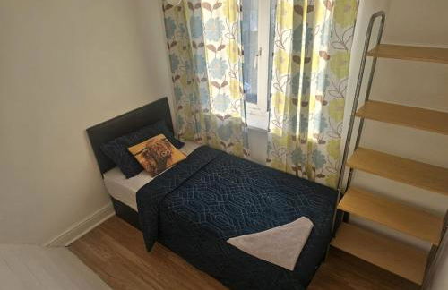 Bright 3-Bed Home away from home - Foto 14