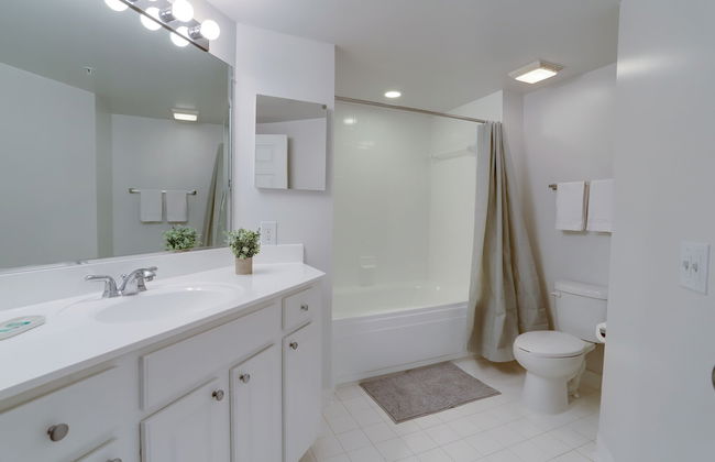 Cozy & Comfortable Condo in Ballston - Foto 32