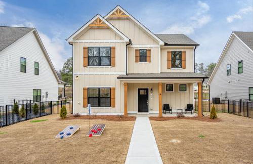 Modern Emerson retreat close to LakePoint Sports - Photo 36