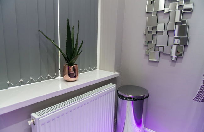 Aphrodite Suites Huddersfield - Foto 9