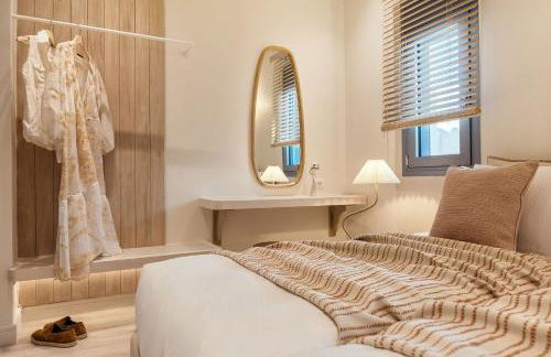 Salty Angel Sea Front Villa - Photo 32