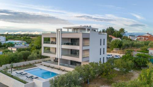 Panoramica apartment w balcony and swimming pool - Foto 4